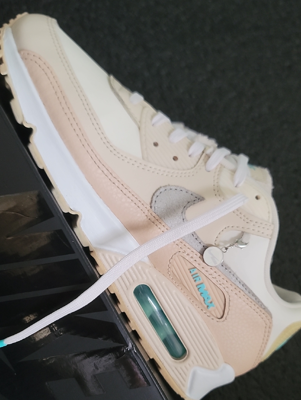 Nike Wmns Air Max 90 Se 'Mama' "Teal/Cream/Tan" Wmns 9 Fast Shipper. - Picture 2 of 15